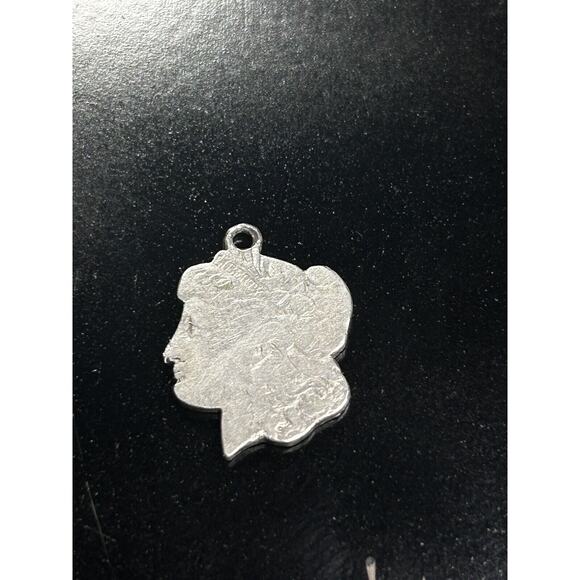 RARE Pair Of US Silver Cut-Out Coins . Morgan Dollar And Walking Liberty Jewelry - Picture 12 of 16